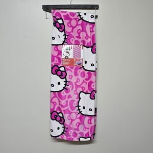 NWT HELLO KITTY SANRIO‎ AUTHENTIC PINK PLUSH THROW BLANKET 50"x70"
